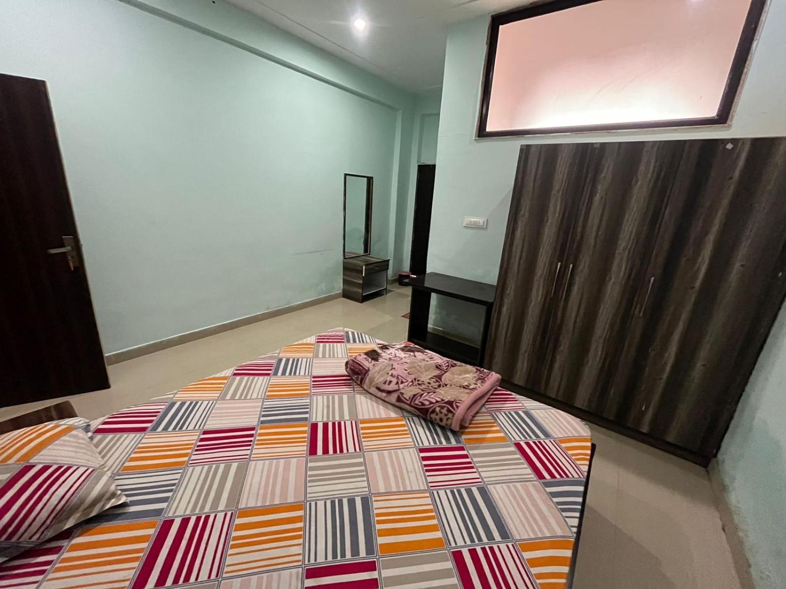Shri Ji Baba Ki Haveli Hotel Govardhan Ngoại thất bức ảnh