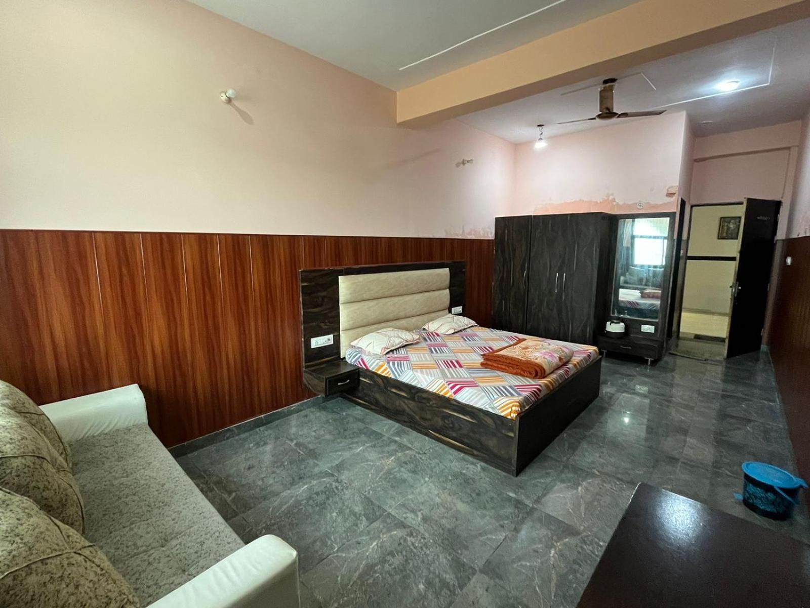 Shri Ji Baba Ki Haveli Hotel Govardhan Ngoại thất bức ảnh